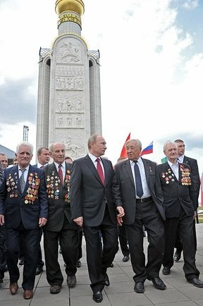 В.Путин почтил память участников танкового сражения под Прохоровкой