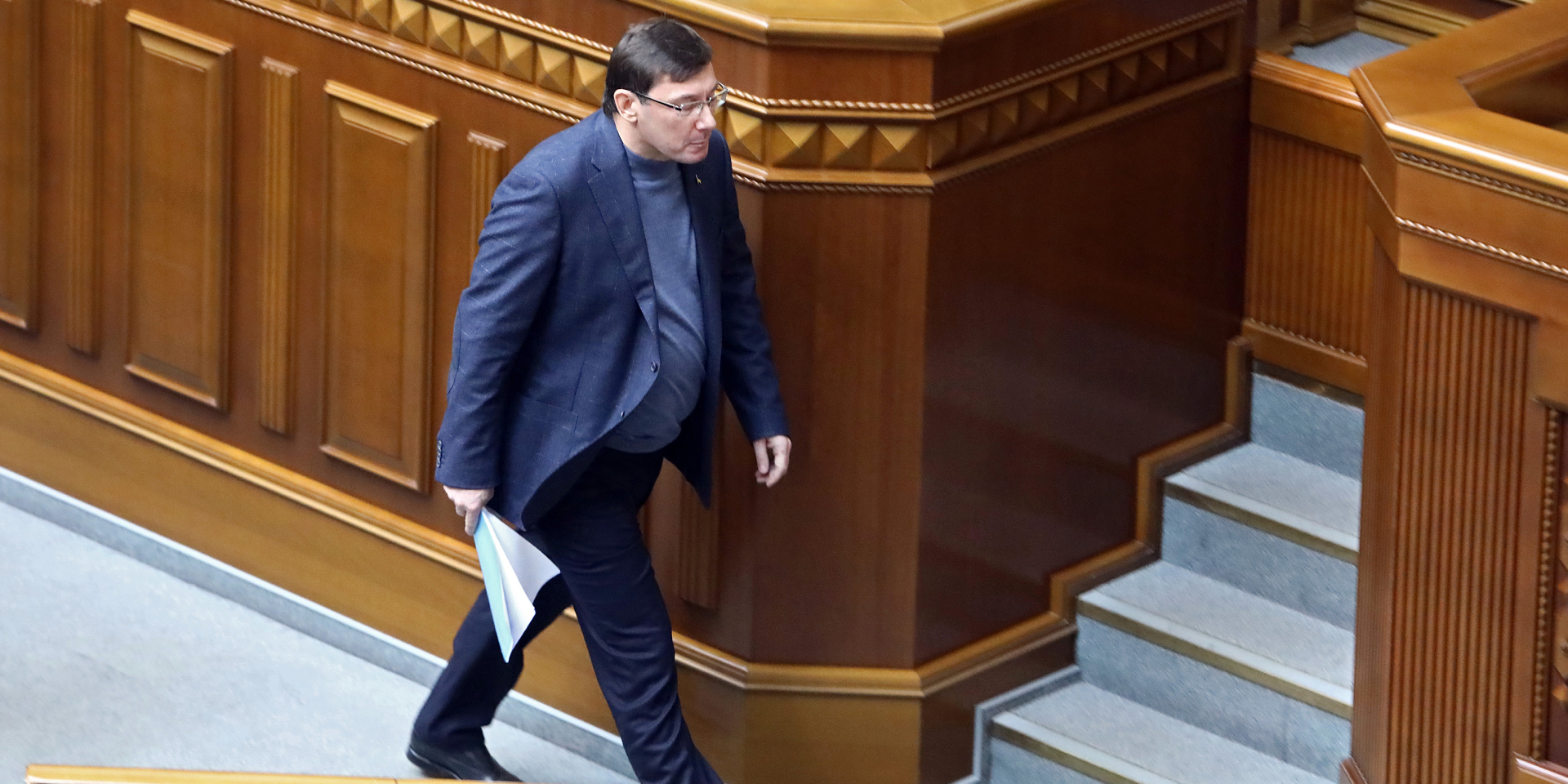 Суд предписал возбудить дело против генпрокурора Украины