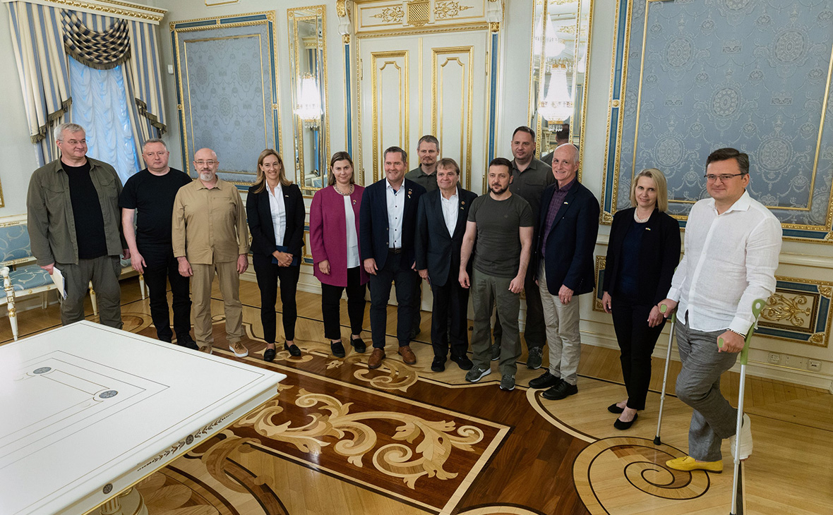 Встреча Владимира Зеленского с делегацией палаты представителей конгресса США в Киеве