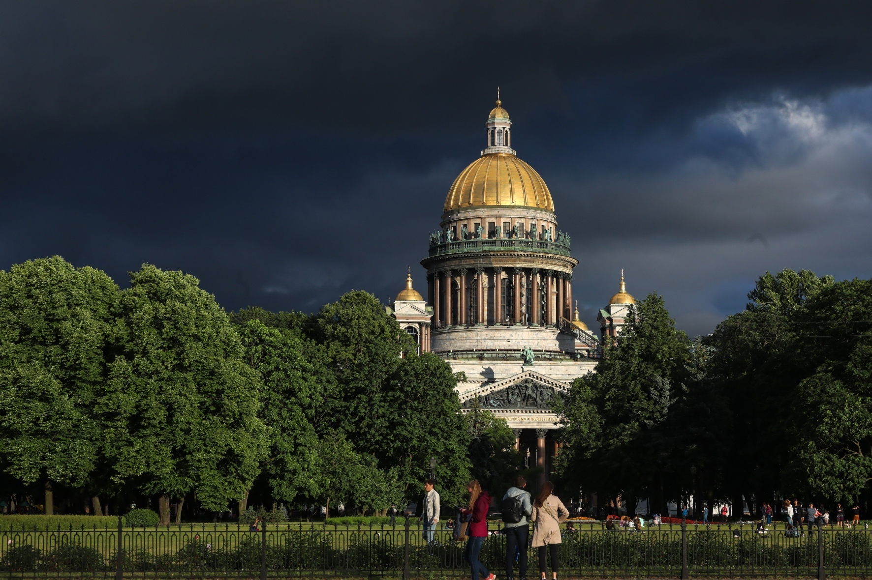 Прогноз погоды в Петербурге на август 2023 года