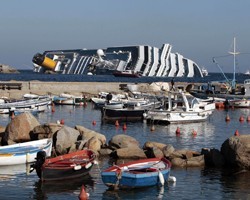 Спасатели полагают, что некоторые пропавшие на Costa Concordia заблокированы в каютах лайнера