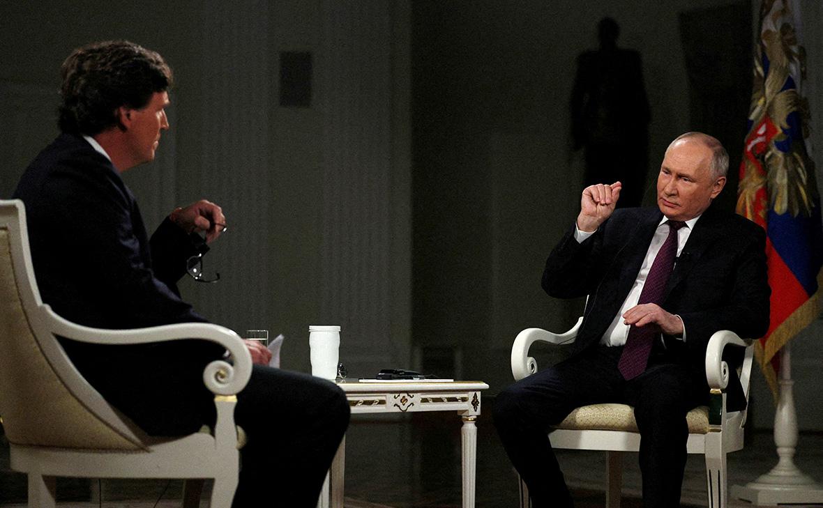 Владимир Путин и Такер Карлсон во время интервью