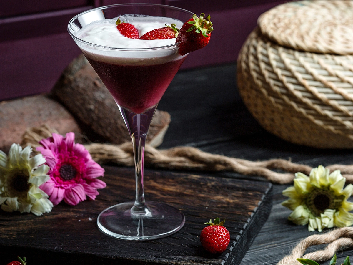 «Клубничная Маргарита» с клубничной пеной