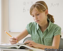 Ученые: Девочки не менее мальчиков способны к математике 
