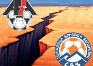 Армении и Азербайджану запретили играть в футбол