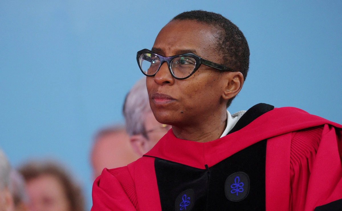 Brian Snyder / Reuters