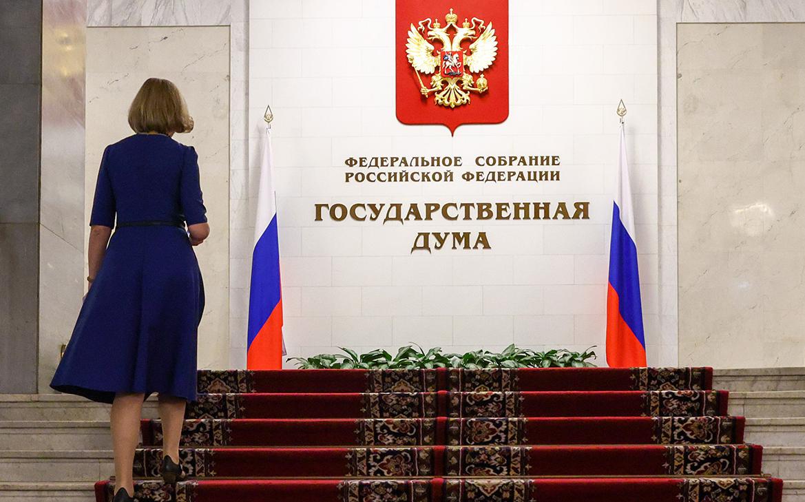 Единороссы обсудили включение военных в думскую «тройку»