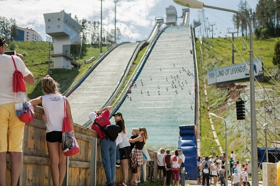 На участие в подъеме Red Bull 400 зарегистрировалось более 420 человек из 55 городо России