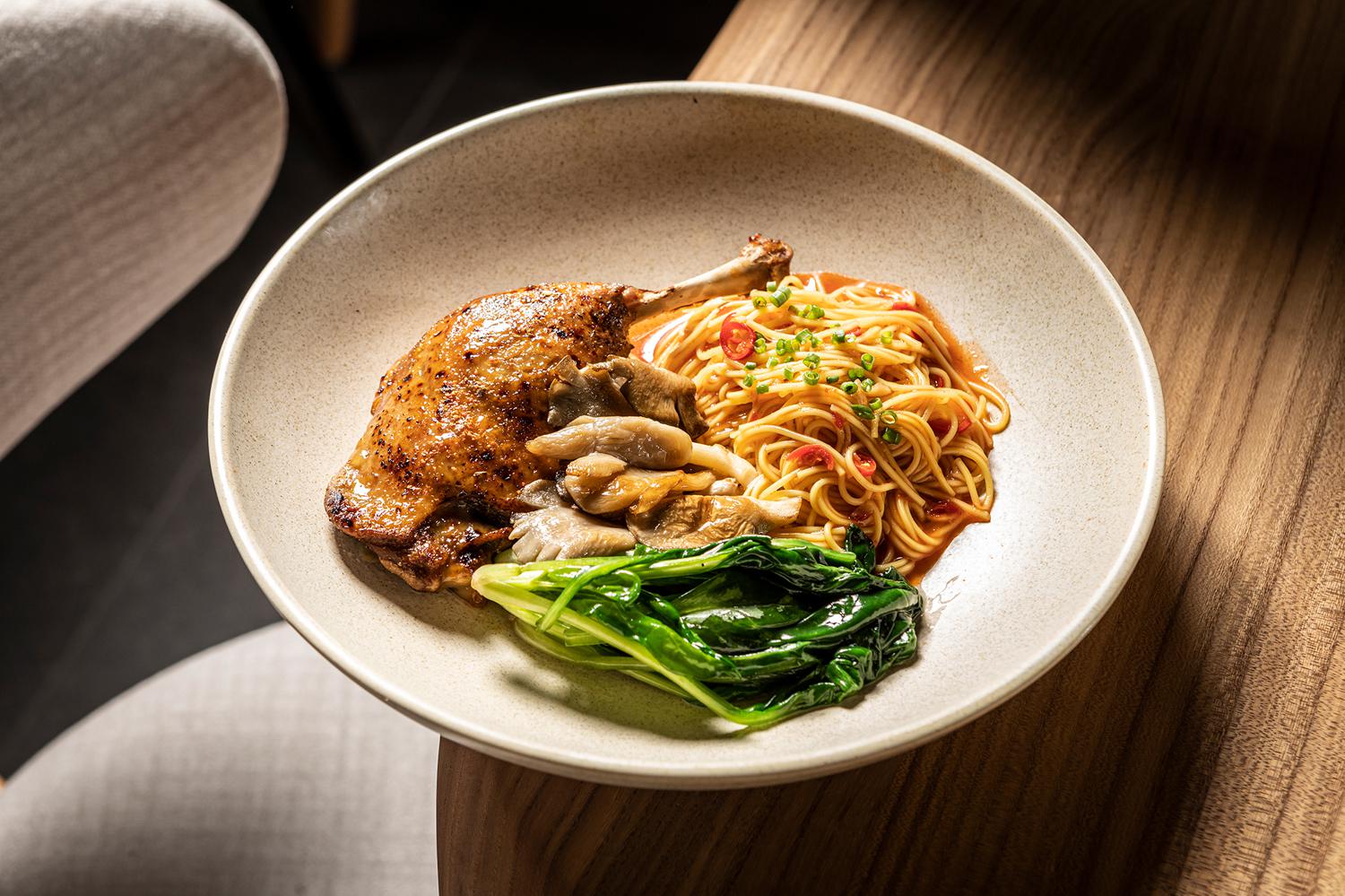 Утиная ножка в Kitana Asia Grill