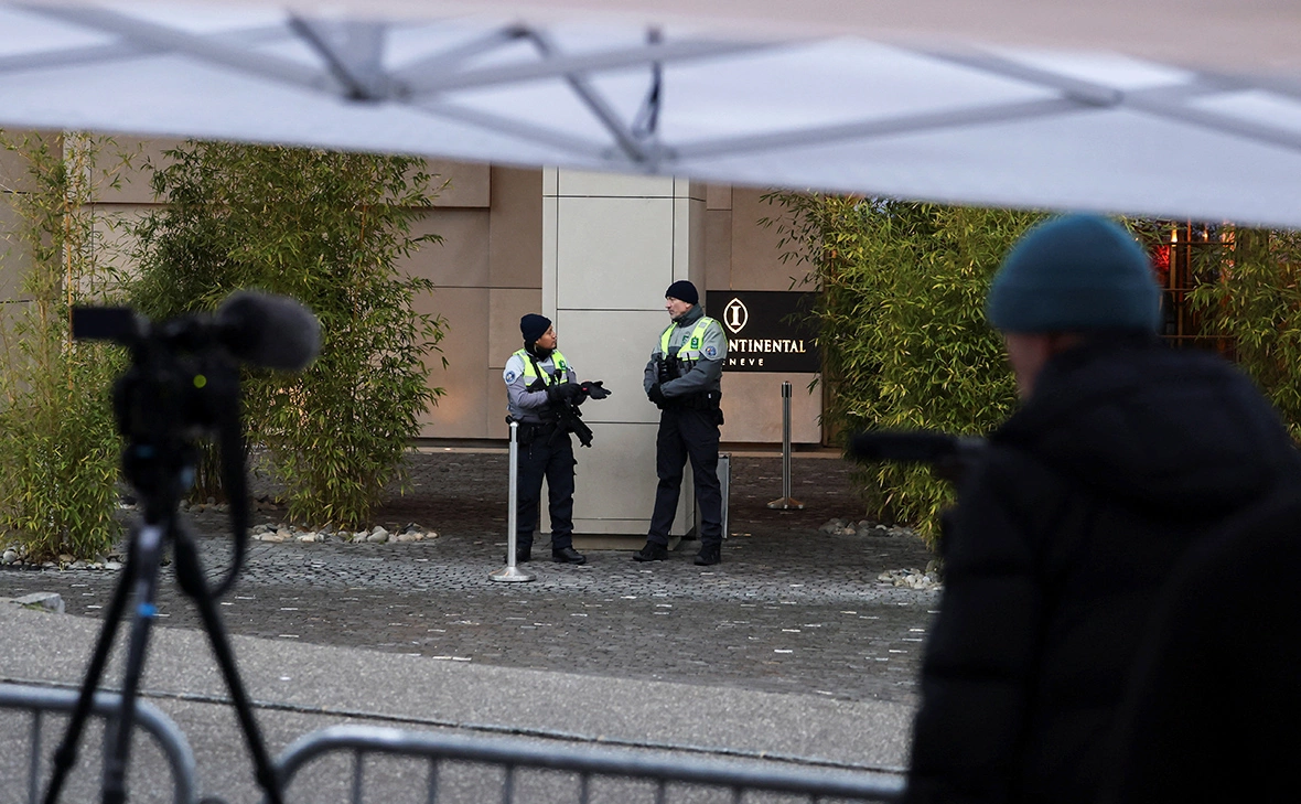 Pierre Albouy / Reuters