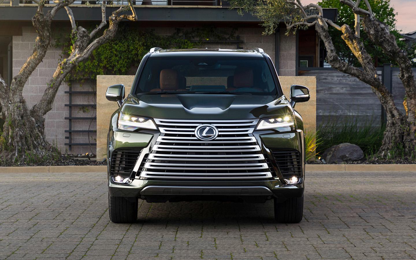 Lexus LX 700h