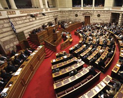 Парламент Греции одобрил второй пакет мер экономии на €28 млрд