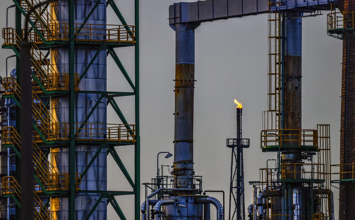 Reuters узнал о растущих опасениях Индии по закупке нефти из России"/>













