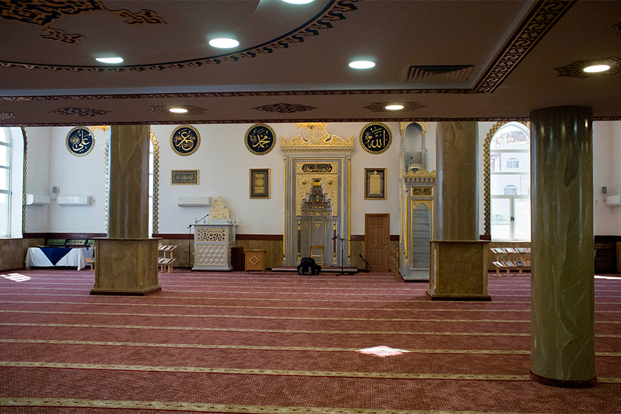 Мечеть&nbsp;имени Ахмата Кадырова в Абу-Гоше до обстрела