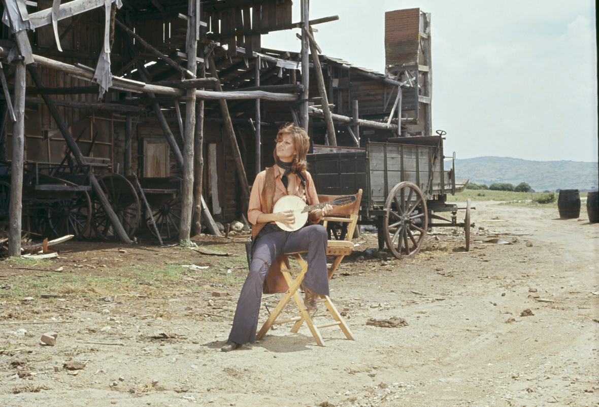 Также среди популярных лент с участием Кардинале фильмы европейского и американского производства: &laquo;Девушка с чемоданом&raquo; (1960), &laquo;Красавчик Антонио&raquo; (1960), &laquo;Невеста Бубе&raquo; (1963), &laquo;Розовая пантера&raquo; (1963), &laquo;Однажды на Диком Западе&raquo; (1968), &laquo;Мать&raquo; (1991) и другие.