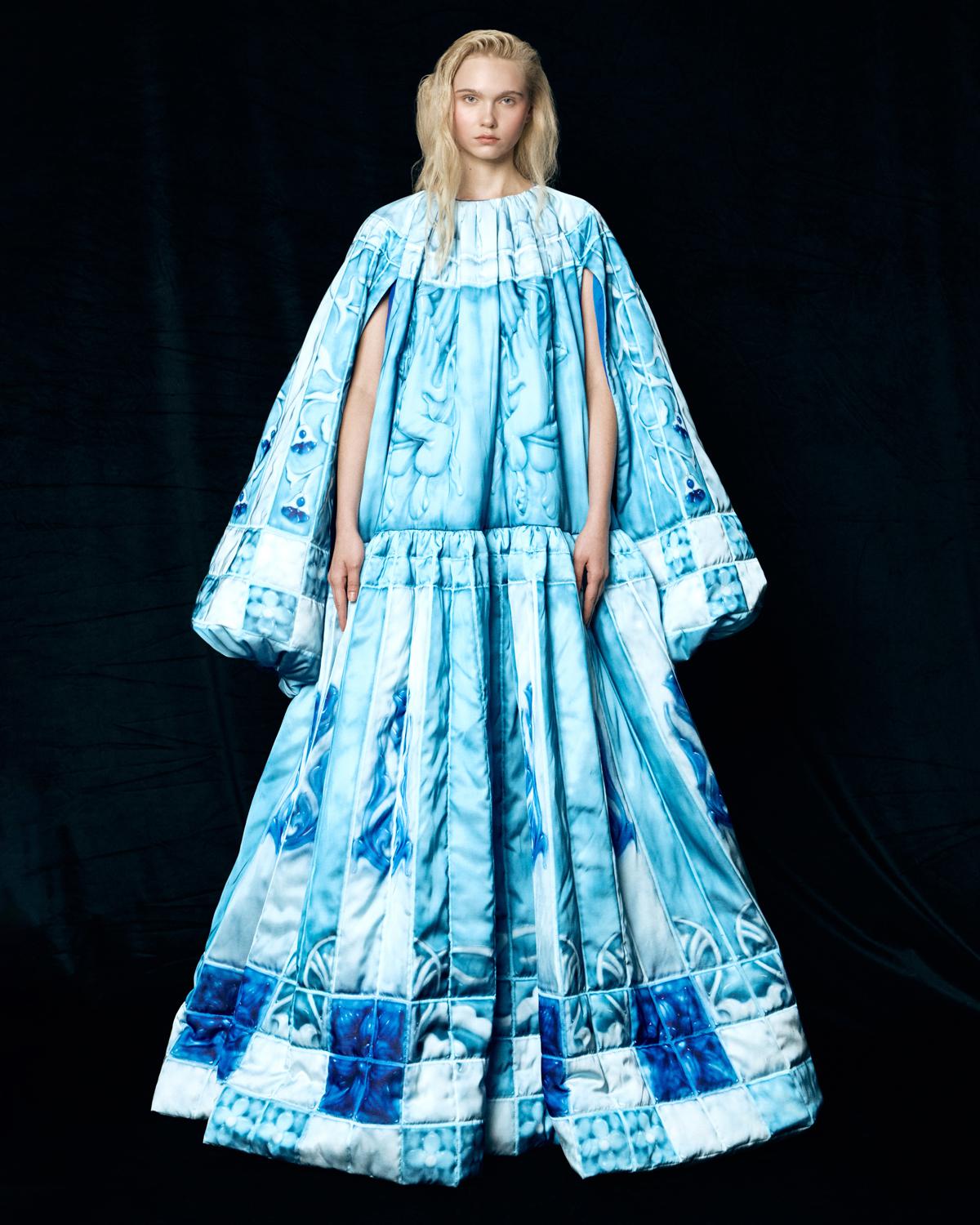 Коллекция «Мета-сказка» в честь 25-летия модного дома Alena Akhmadullina