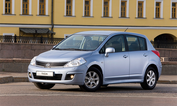 Nissan прекращает продажи моделей Note и Tiida в России