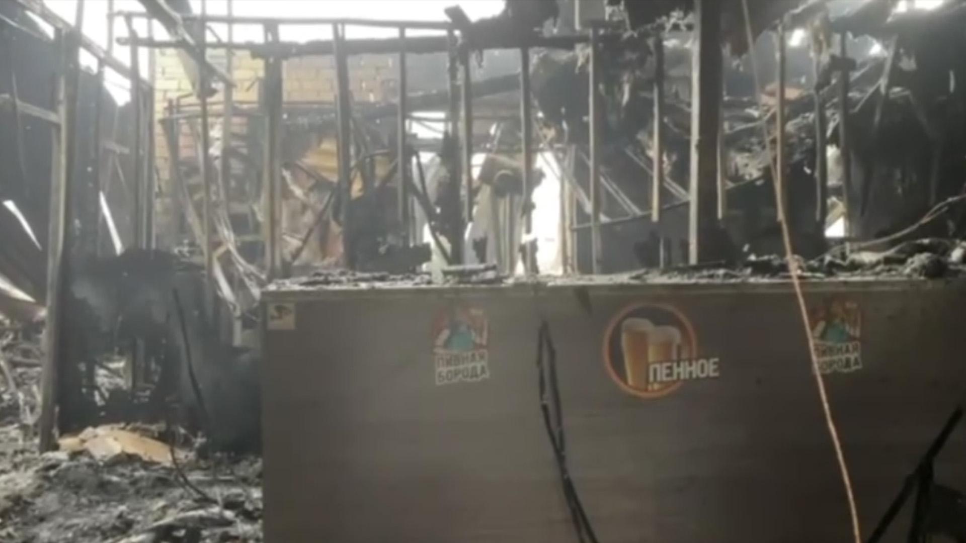 Как изнутри выглядит сгоревшее в Костроме кафе «Полигон». Видео