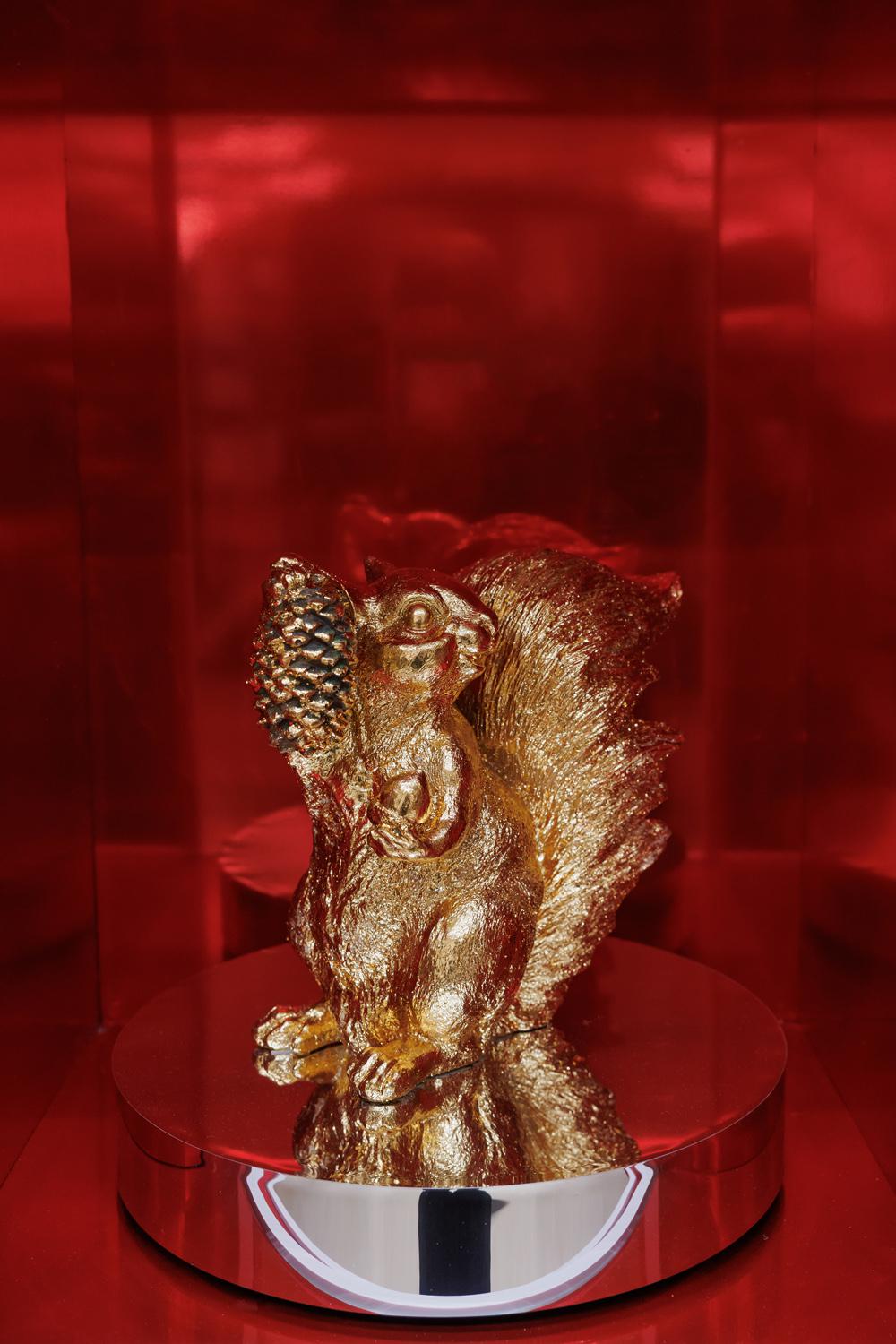 Лобби отеля Four Seasons Hotel