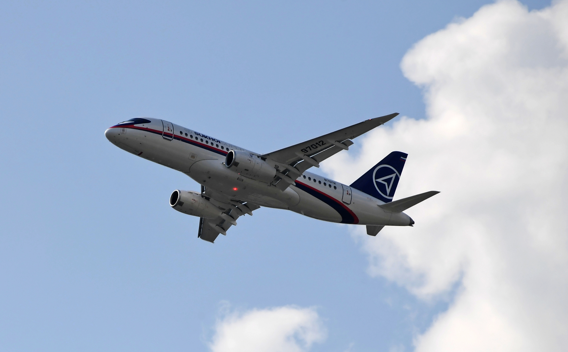 Sukhoi Superjet 100