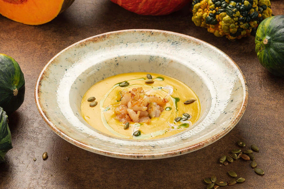 Тыквенный крем-суп с креветками