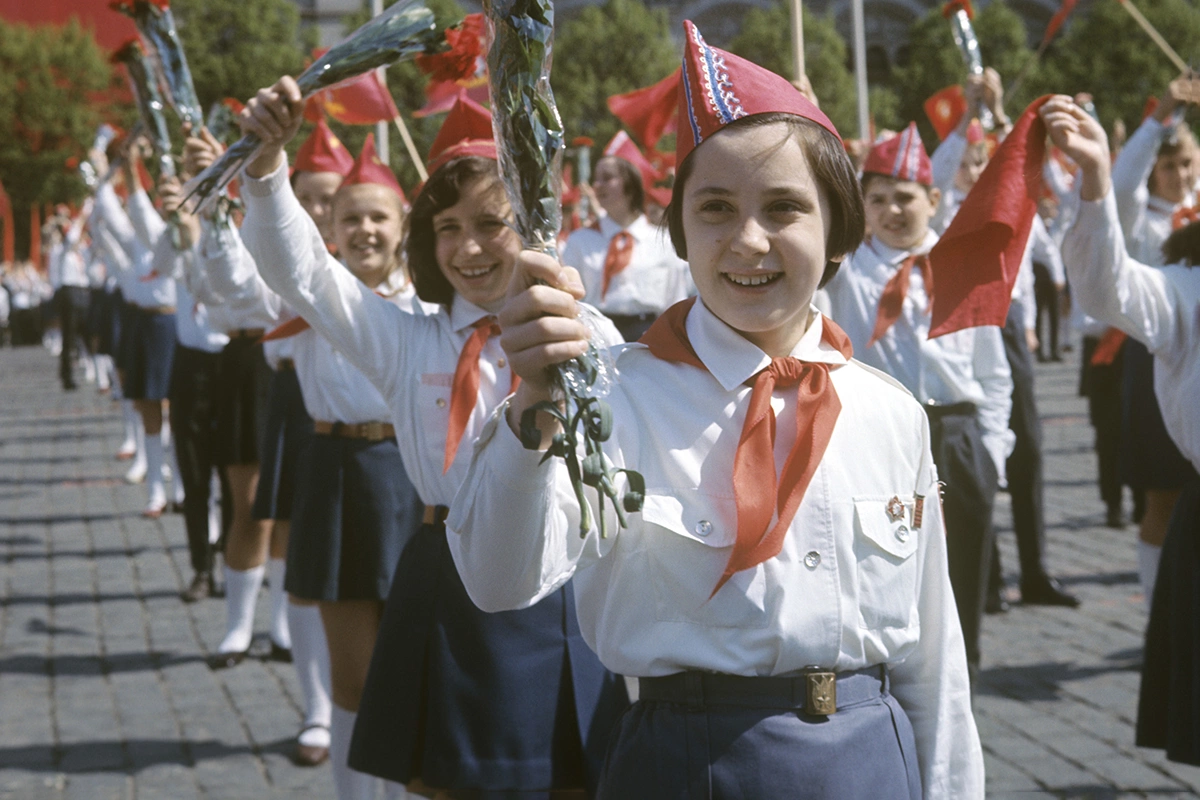 Пионерский галстук