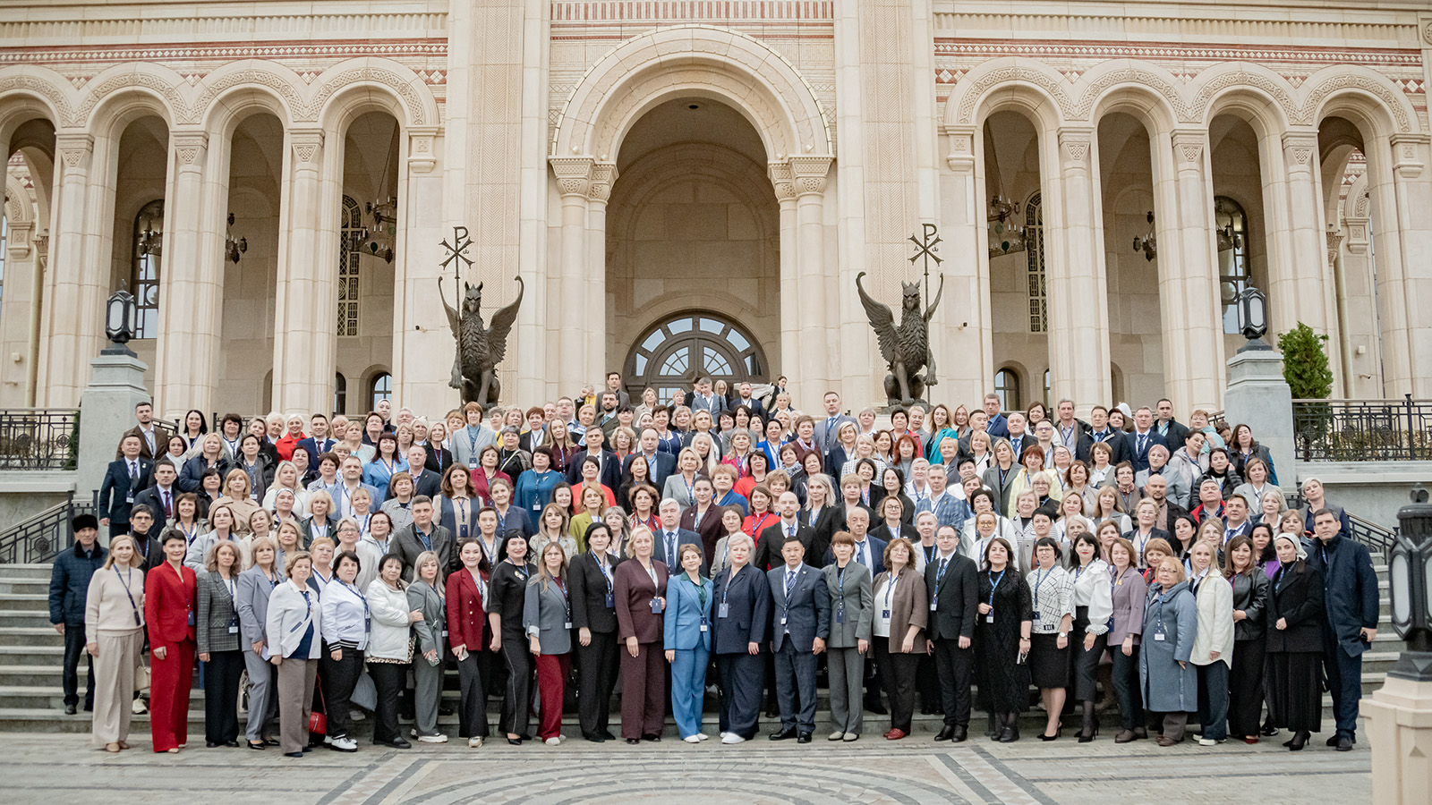 В Севастополе обсудили вызовы системе образования и воспитание в школах