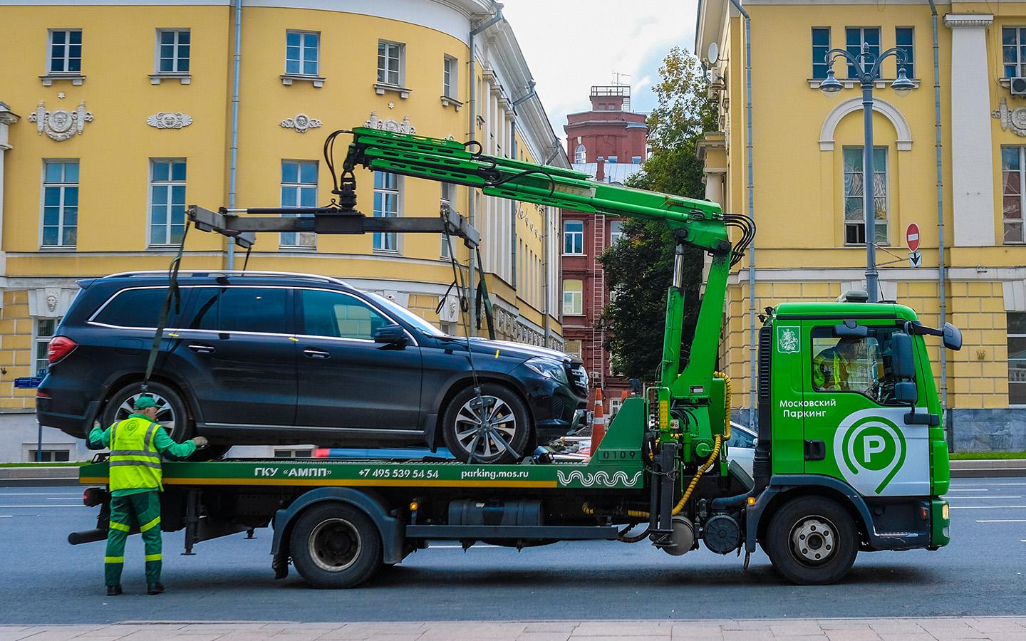 Ferrari и не только. Эти премиум-машины чаще всего эвакуируют в Москве