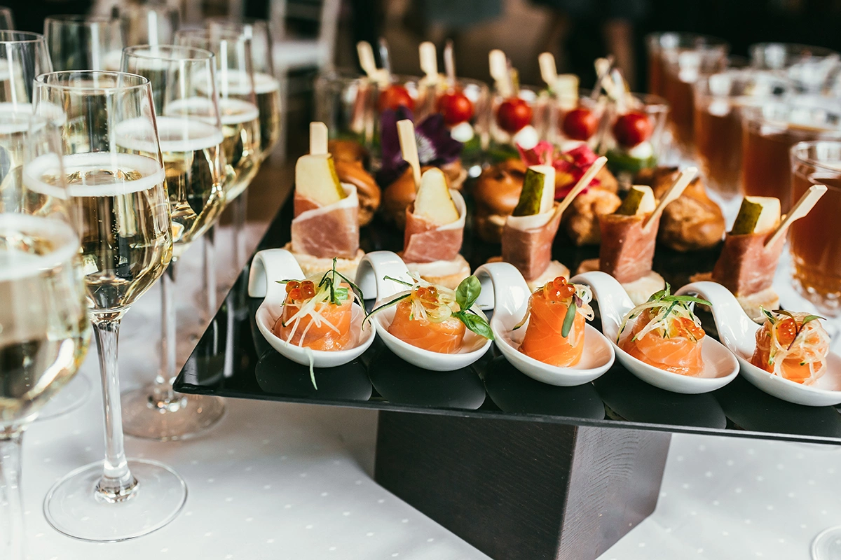 Правила сочетаний алкоголя и еды в новогоднюю ночь: советы врачей