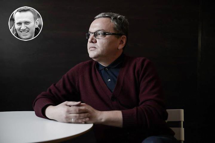 Сергей Соколов «За Москву» Беспартийный депутат муниципального собрания района Коньково в Москве. Учился в Ростовском высшем военном командно-инженерном училище им. Неделина. По специальности – радиоинженер. Работал на космодроме Байконур в проекте Энергия – Буран. Офицер запаса, председатель РОО "Общество равных возможностей - Все равны". Общество занимается оказанием безвозмездной помощи инвалидам.