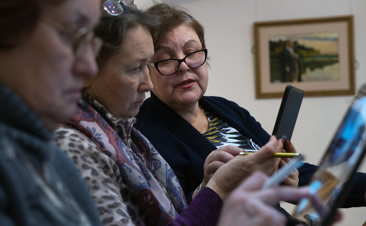 Пенсионеры открывают мир Интернета