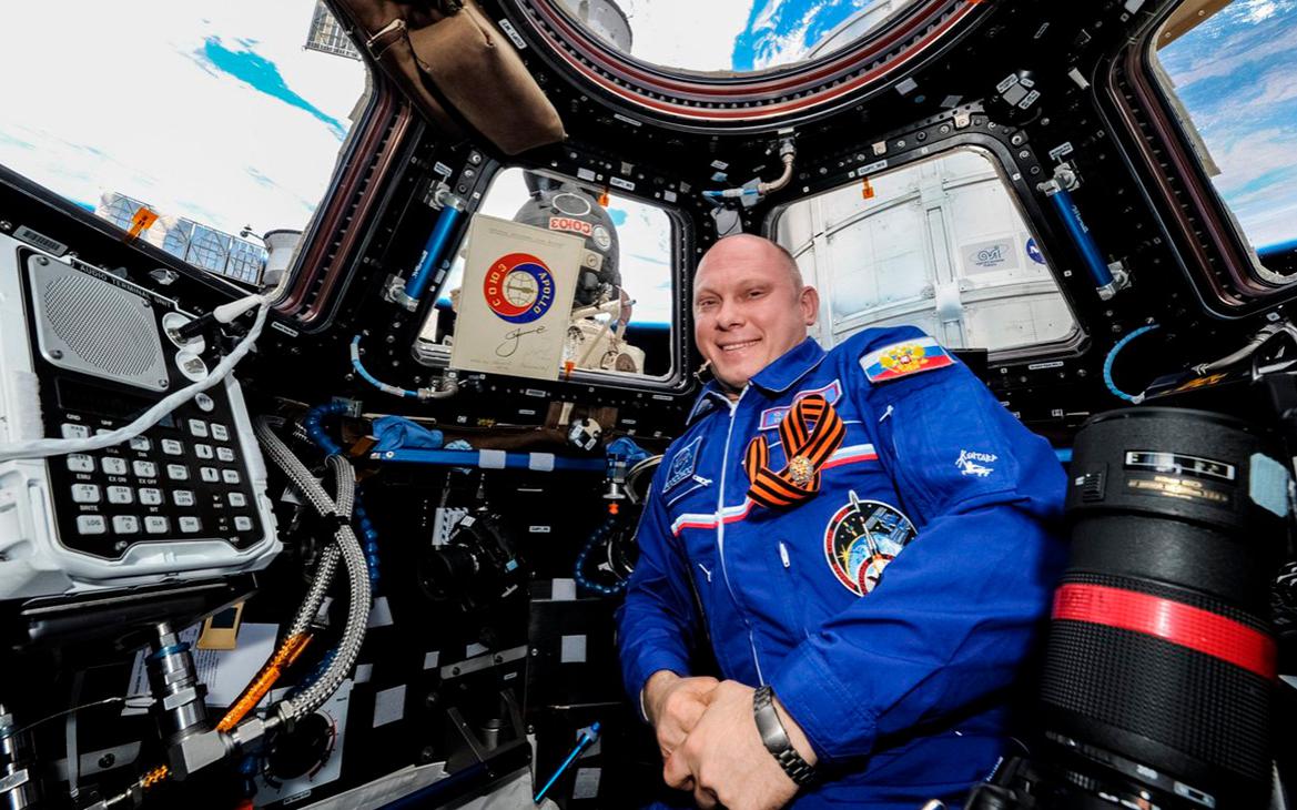 Вернувшийся с МКС Артемьев сбил сотрудника Центра подготовки космонавтов