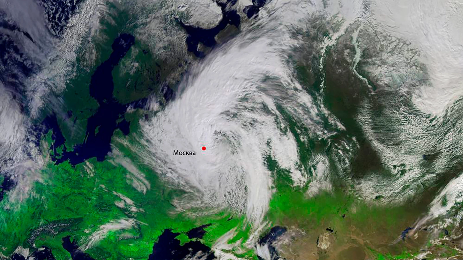 Спутниковый снимок апрельского снегопада в Москве