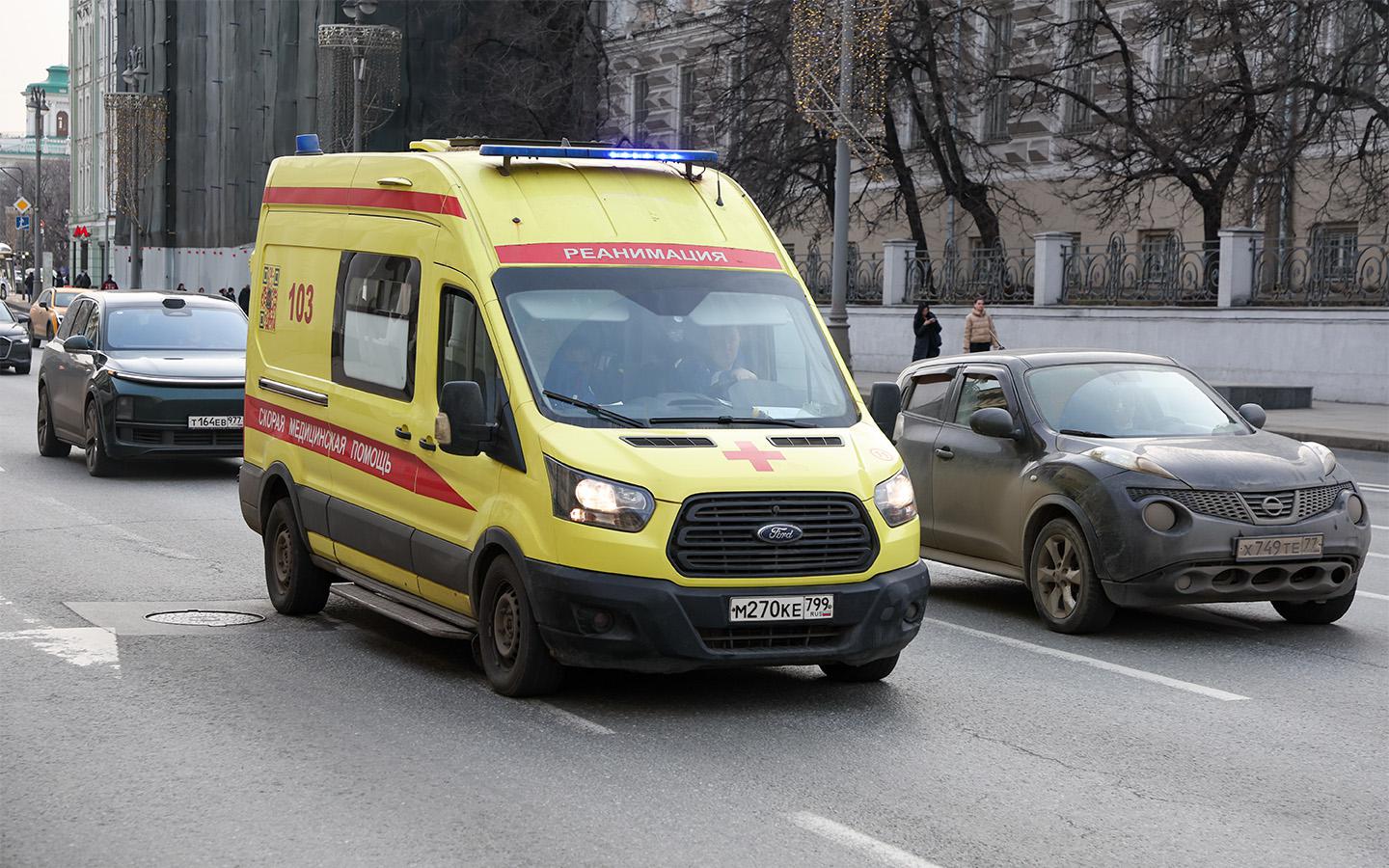 Лишение до 2 лет. В Думу внесли законопроект о непропуске скорой помощи