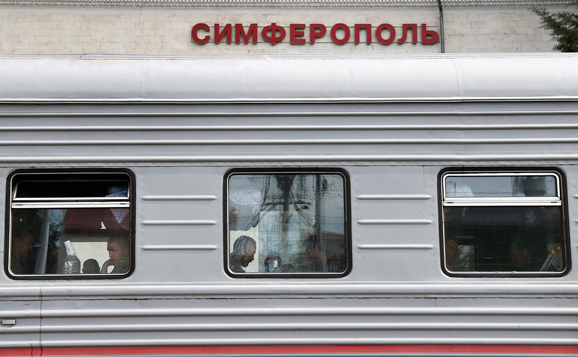 Оператор ж/д перевозок сообщил о задержке 14 поездов в Крым и из республики