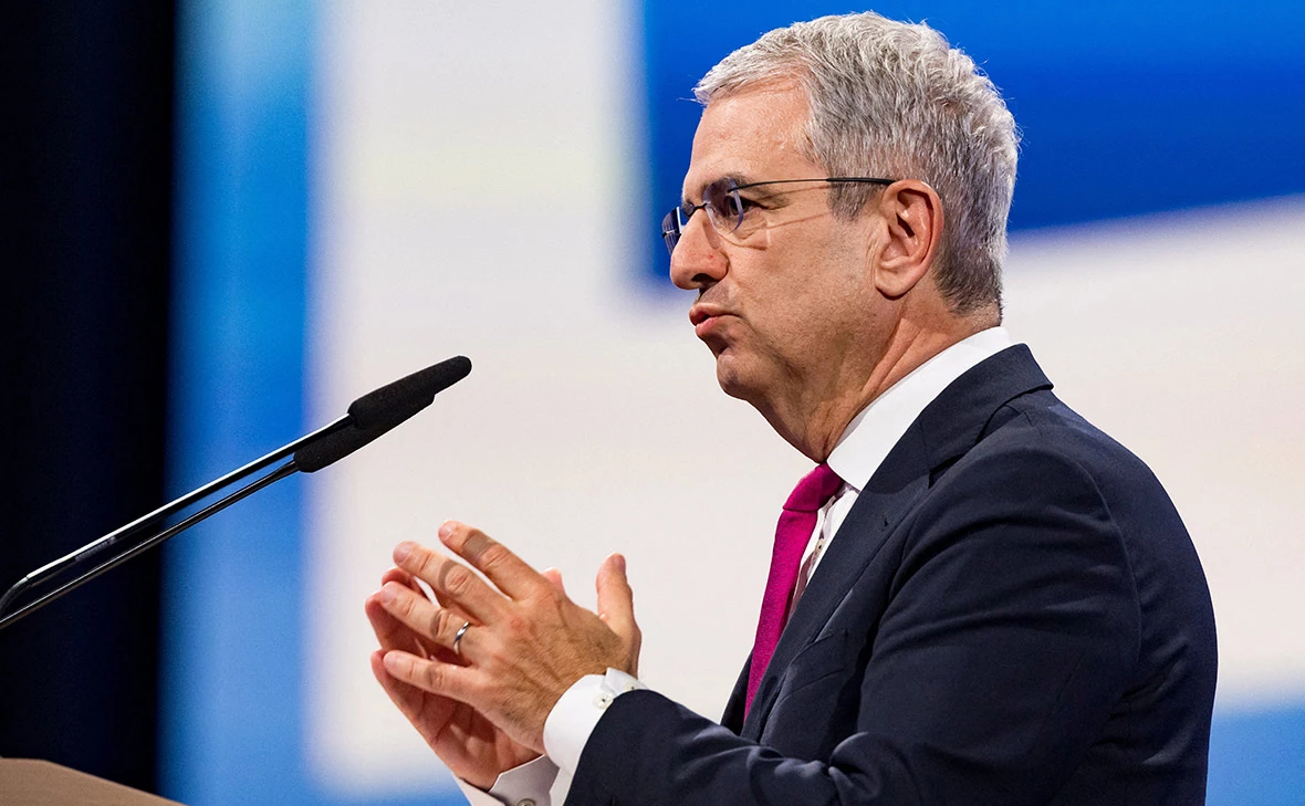 Pierre Albouy / Reuters