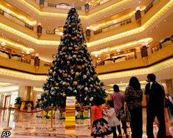 В Абу-Даби поставили новогоднюю елку за $11 млн