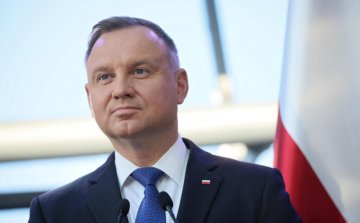 Президент Польши исключил месть Украине за Волынскую резню"/>













