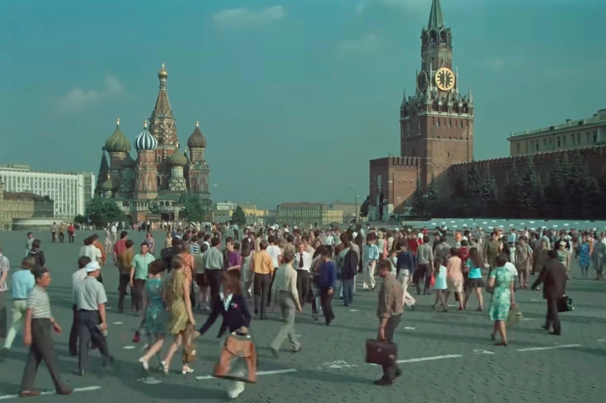 Красная площадь в фильме «Невероятные приключения итальянцев в России»