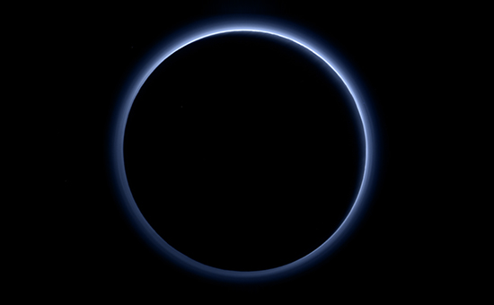 Цветное изображение атмосферы Плутона