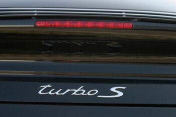 911 Turbo S - в продаже уже в августе!