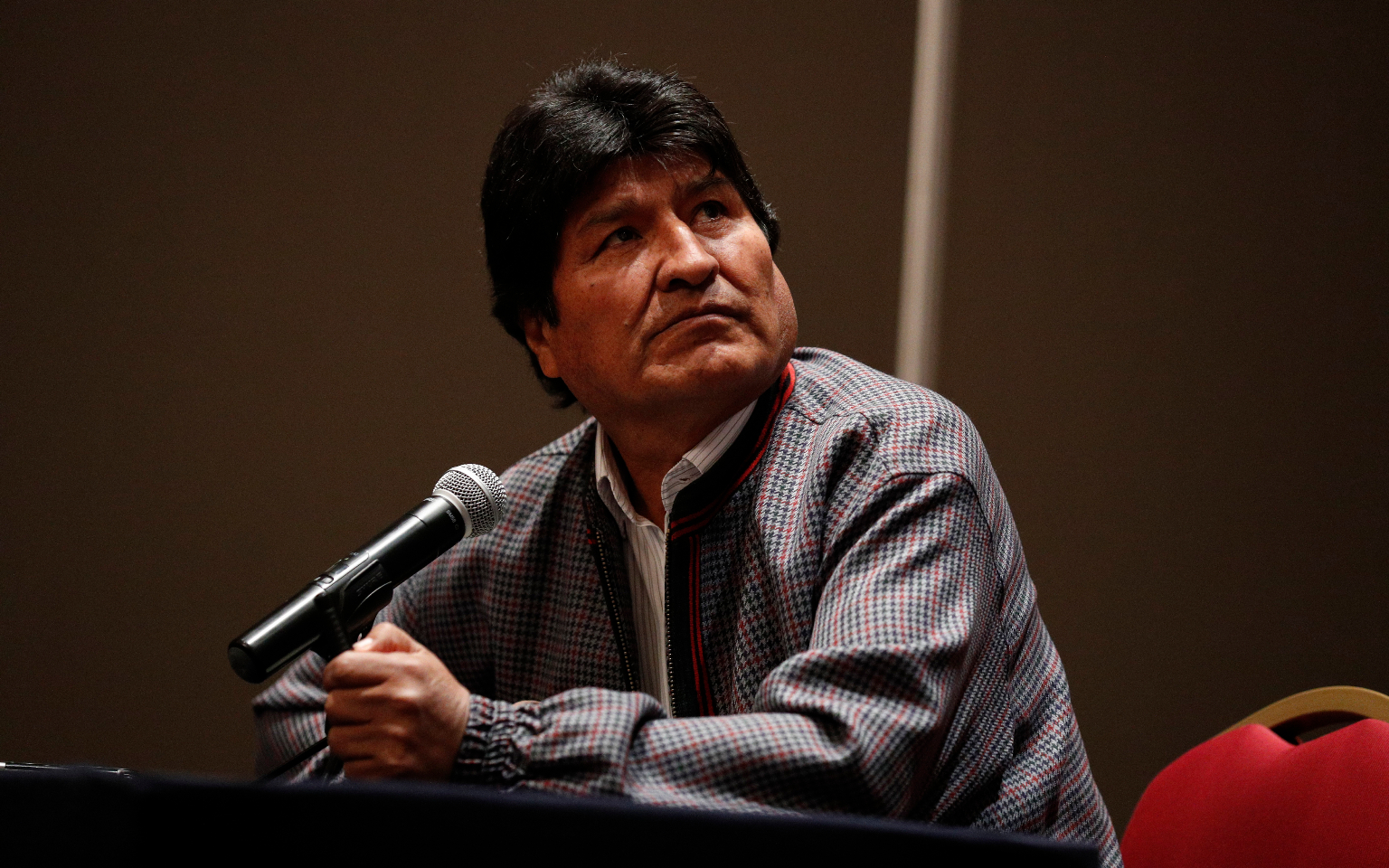 Парламент Боливии принял закон о новых выборах без Эво Моралеса