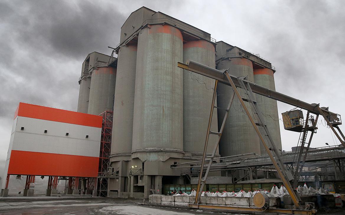 Минпромторг оценил риски дефицита цемента на фоне остановки предприятий