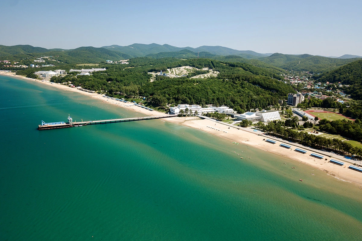 Протяженность песчаных пляжей «Орленка» — почти 4 км