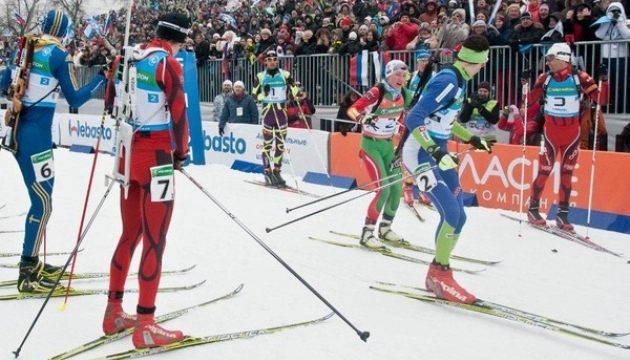 Российские биатлонисты выиграли 4 медали в "Гонке чемпионов"