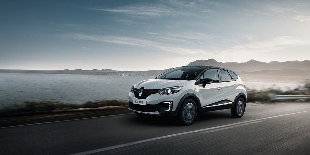 Еще одна новинка сегмента кроссоверов &ndash; Renault Kaptur &ndash; пользуется стабильным спросом. Продажи третий месяц подряд держатся на отметке 2,6 тыс. машин. В частности, в мае было продано 2 669 автомобилей. А с начала года дилерами реализовано более 11 тыс. кроссоверов. Kaptur все еще уступает в популярности утилитарному Duster, построенному на тех же агрегатов, но, без сомнения, забрал у него часть покупателей.