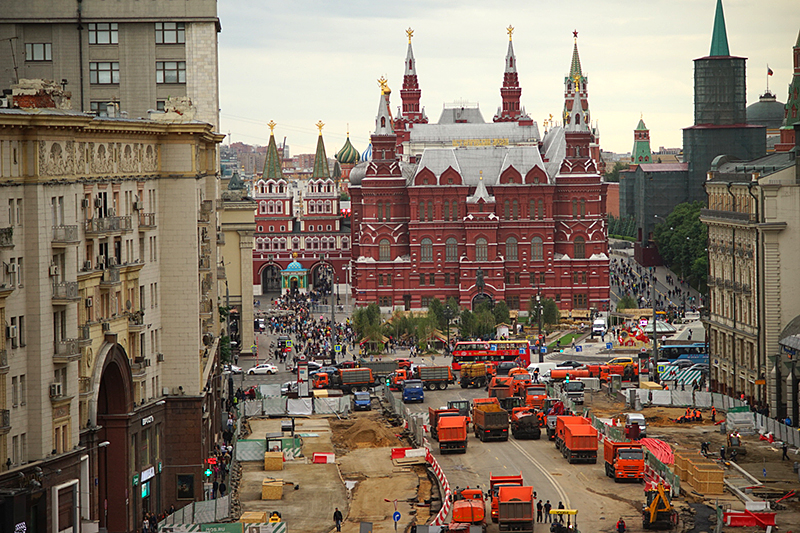 Богат центр. Тверская улица вид на Кремль. Центральные улицы Москвы. Центр Москвы. Вид с Тверской на Кремль.