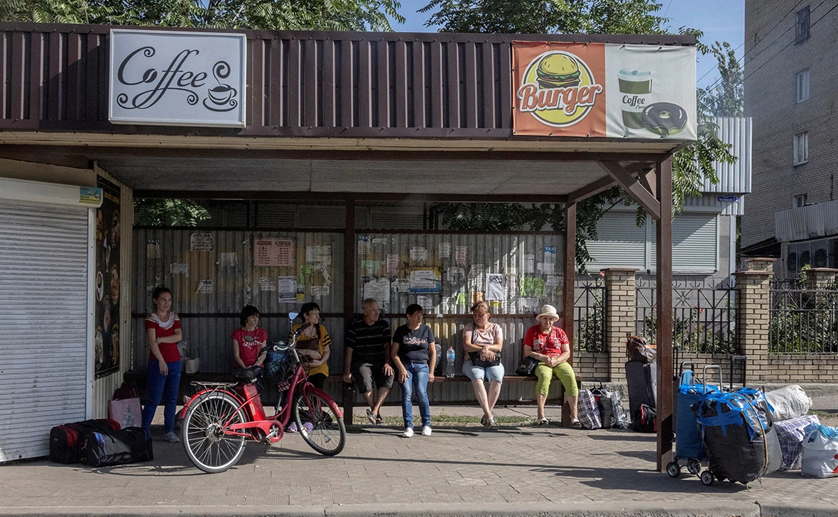 Thomas Peter / Reuters