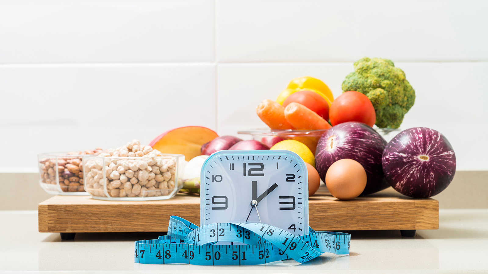 Интервальное голодание лишь немного эффективнее, чем полное отсутствие диеты