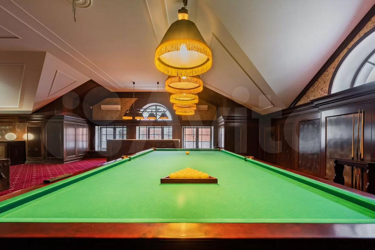 Как выглядят самые дорогие продающиеся в мегаполисах России дома